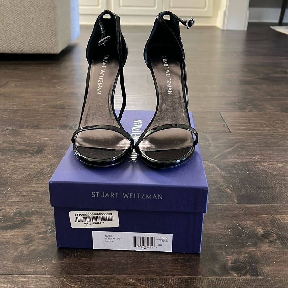 NIB Stuart Weitzman Black Patent Leather Strappy Heel